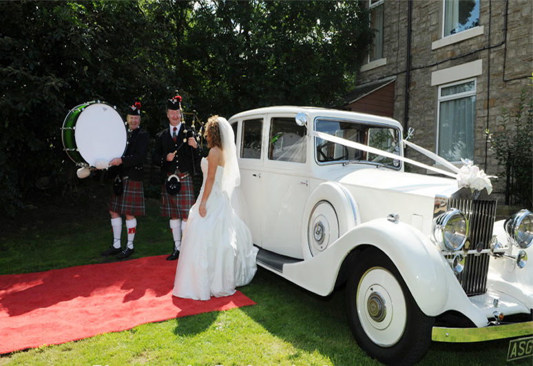 Highland bagpiper piper - Scottish Music weddings Newcastle Sunderland Washington Durham North East England UK